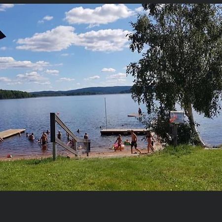 Egen Stuga Och Vedeldad Bastu Linghed Exterior foto